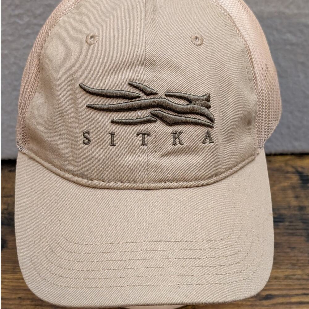 Sitka Lo-Pro Trucker Hat Mens Tan Brown Embroidered Logo Snapback Cap